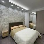 Vincent House Апартаменты Галлиполи