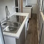아파트 Vincent House