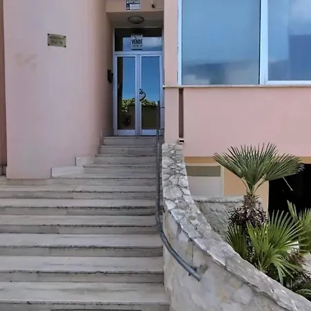 Vincent House Apartment